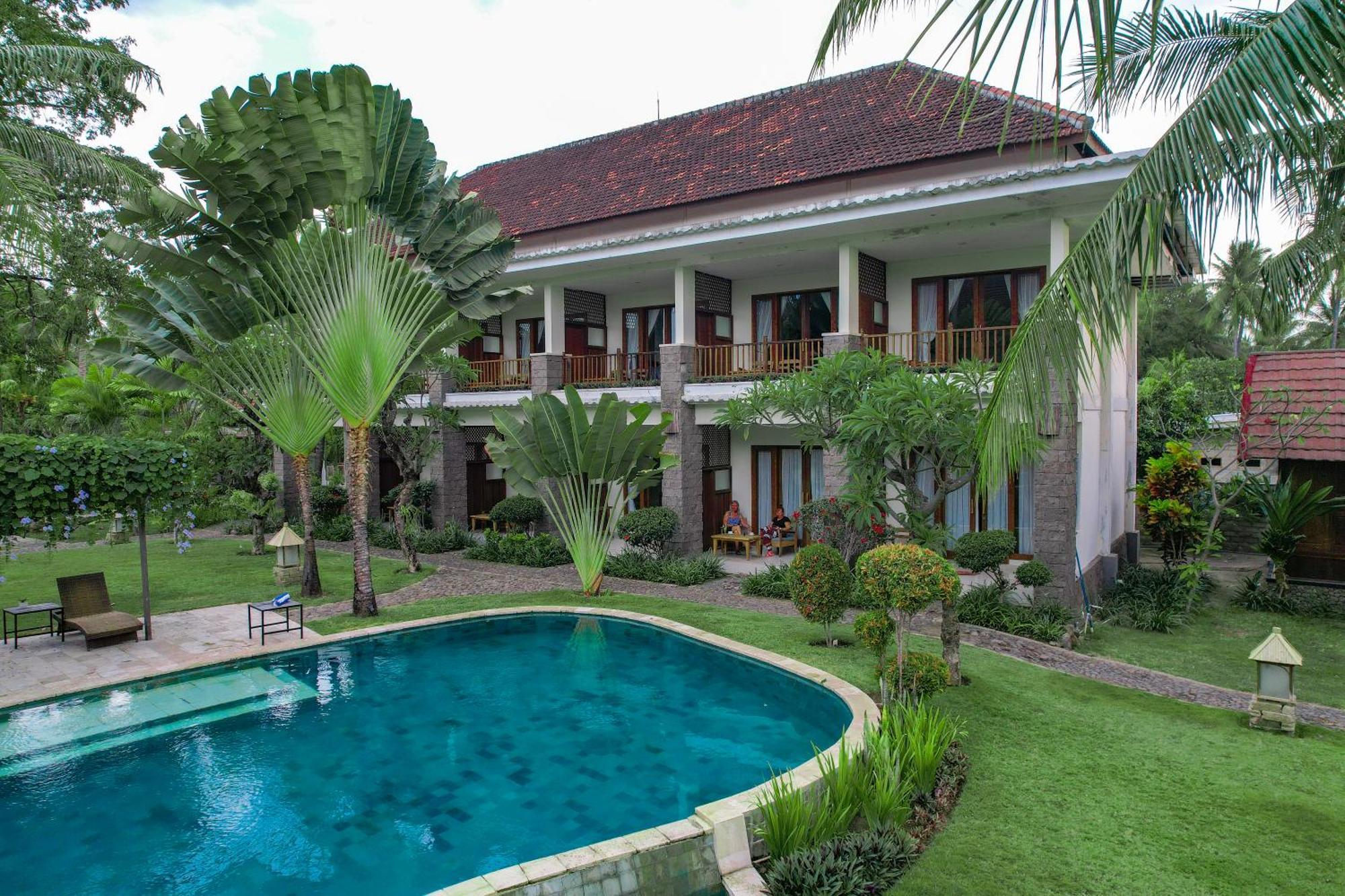 Mina Tanjung Hotel Exterior foto
