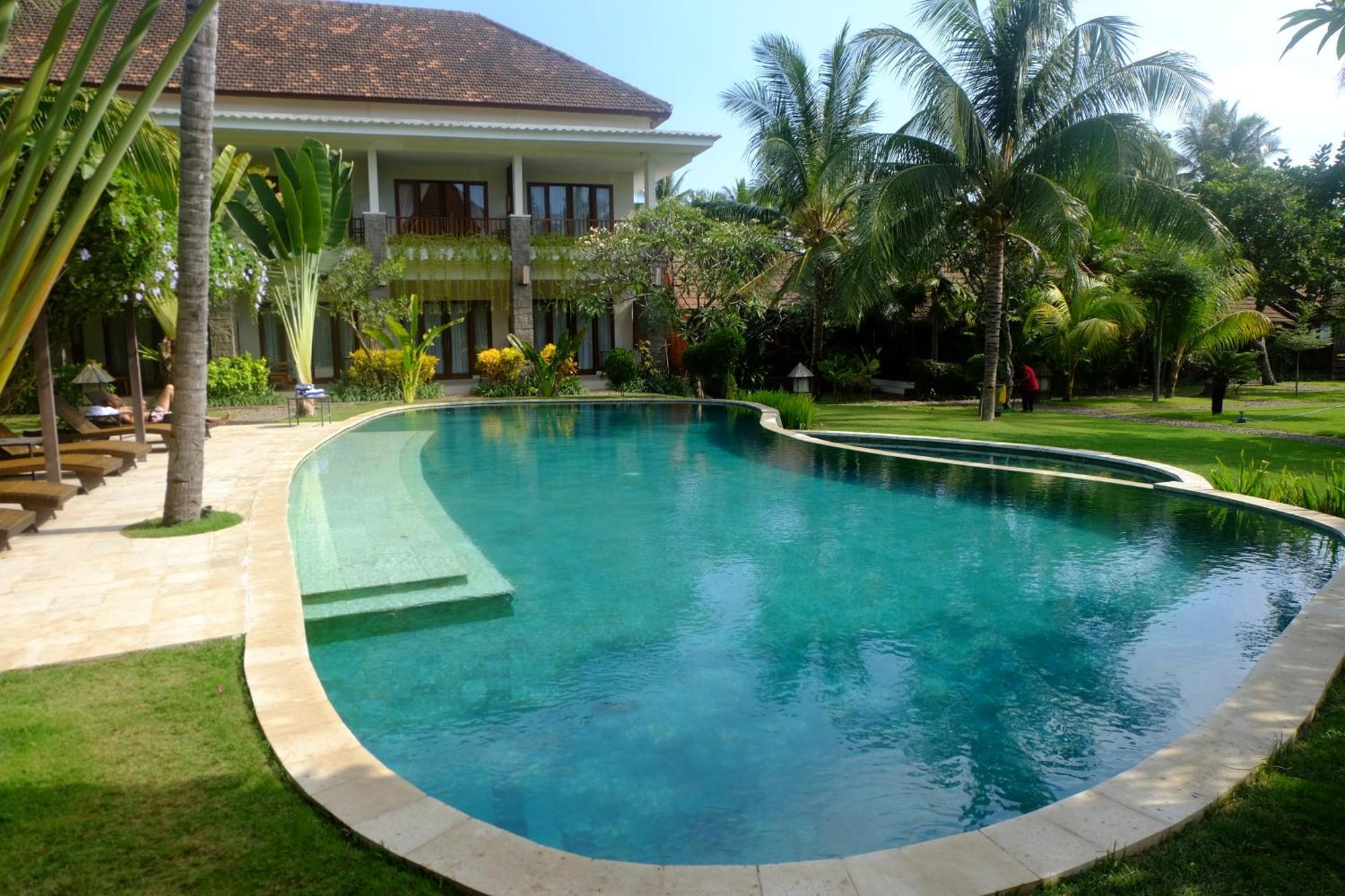Mina Tanjung Hotel Exterior foto