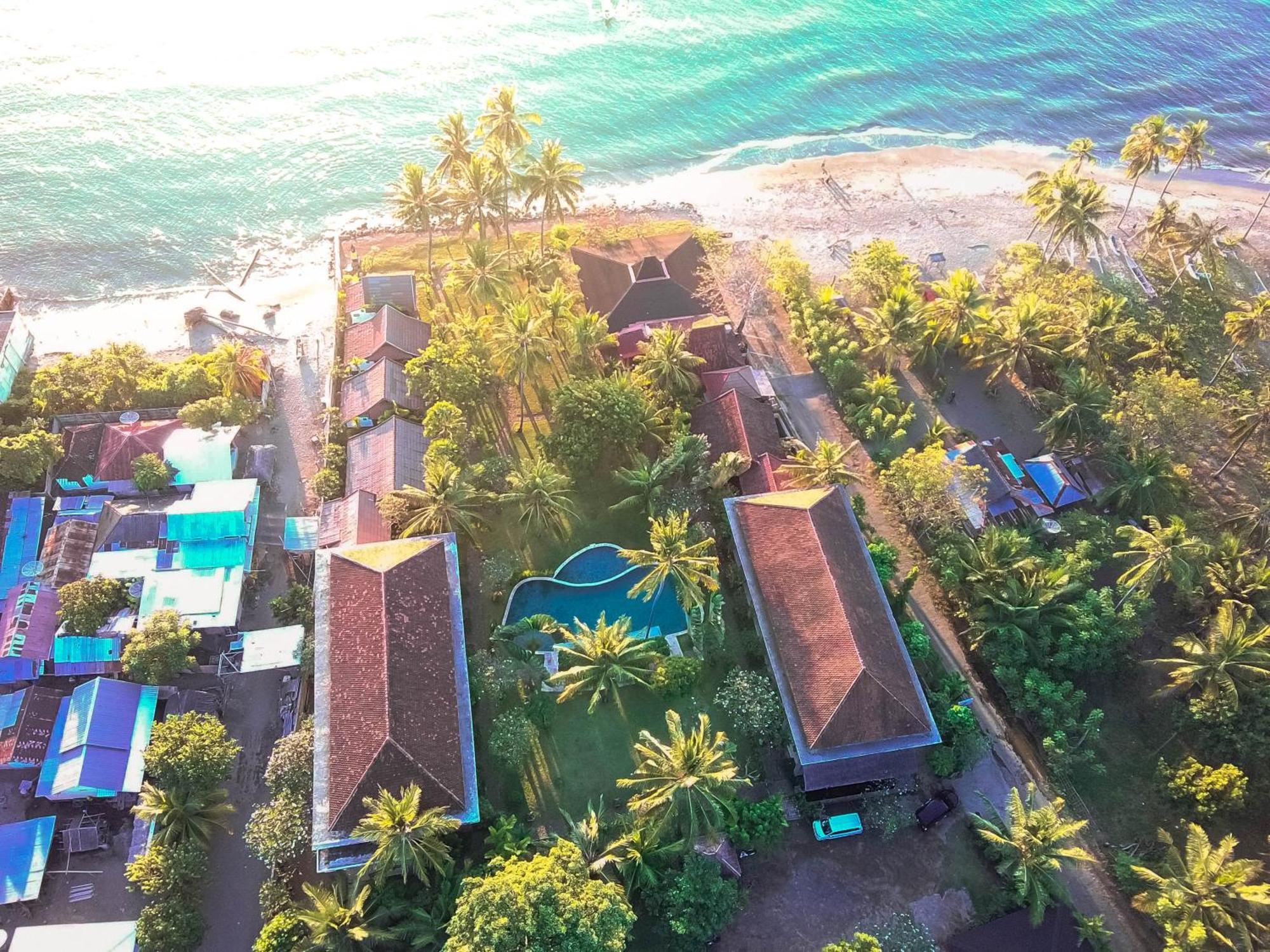Mina Tanjung Hotel Exterior foto