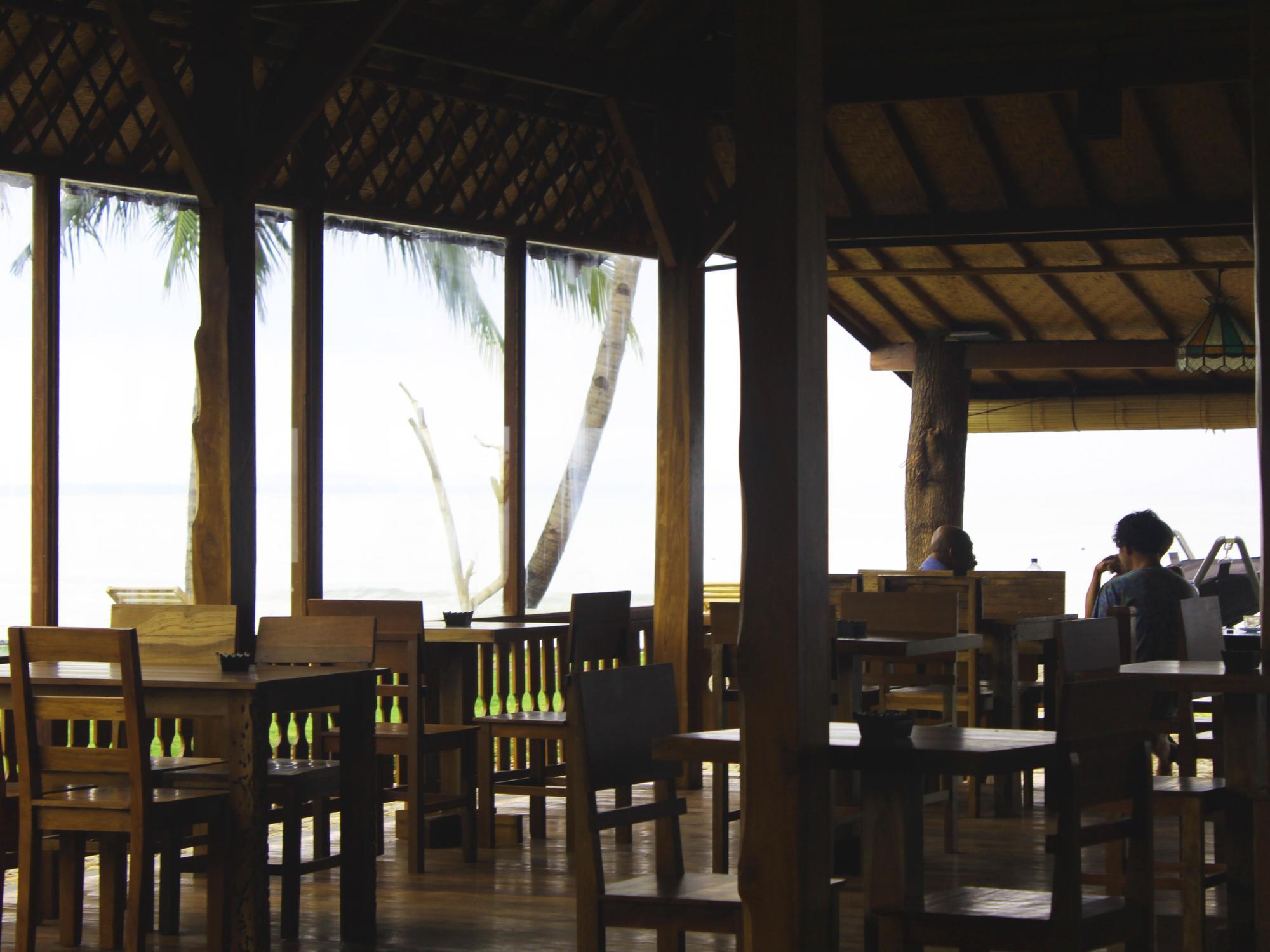 Mina Tanjung Hotel Exterior foto