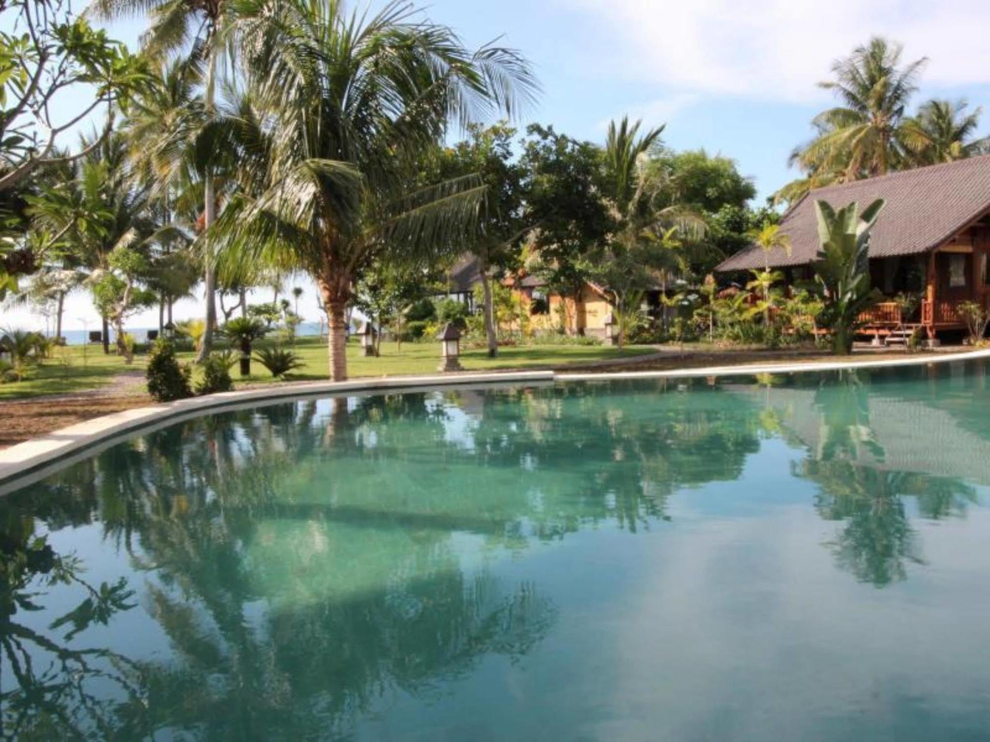 Mina Tanjung Hotel Exterior foto